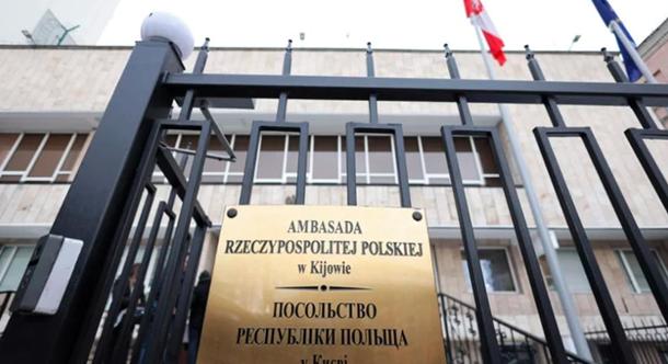 Lengyelország figyelmeztette Oroszországot a kijevi diplomáciai képviseletek elleni csapások következményeire