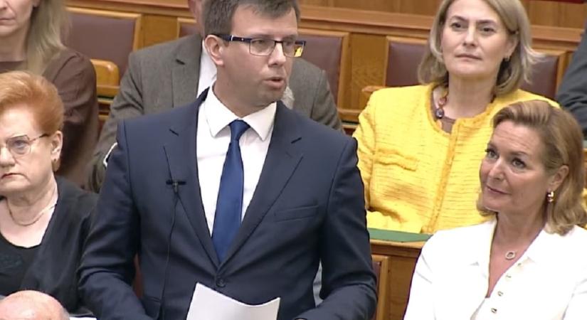 Bóka János: Vegyék rá magukat a kormányzásra!