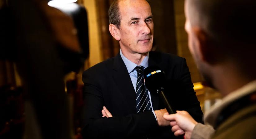 Hegedűs Zsolt felülvizsgálja az állami kórházak fizetős ellátásait a debreceni anyajegy-ügy után