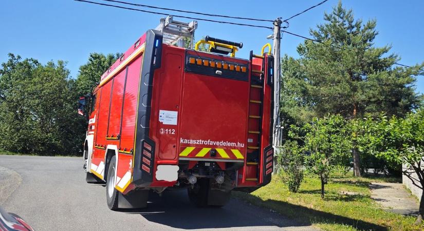 Melléképület gyulladt ki Toronyban