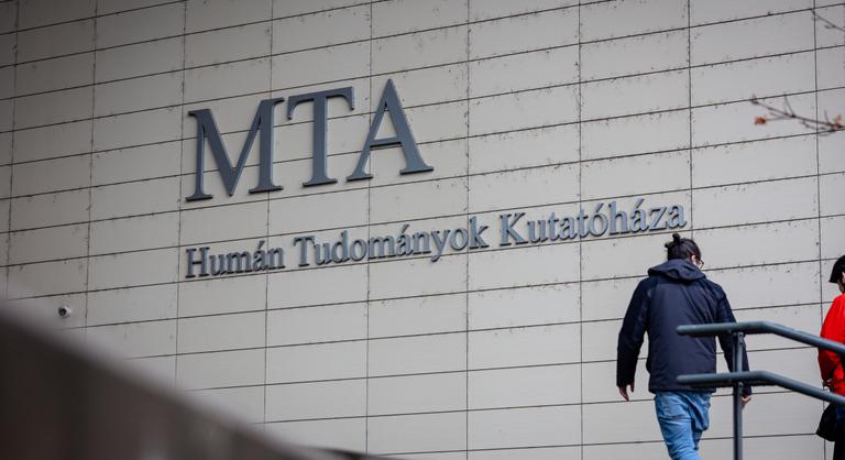 Közös levélben fordult az MTA jelenlegi és jövőbeni elnöke az ELTE rektorához