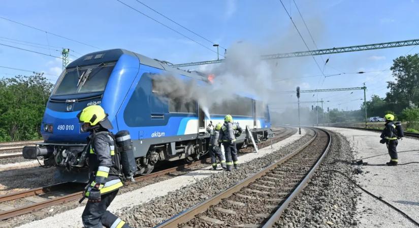 Soron kívüli átvizsgálást rendeltek el a MÁV-nál a kelenföldi mozdonytűz után