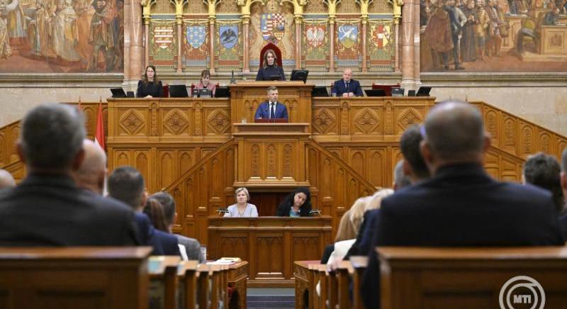 Megalakulhat a kegyelmi ügyet vizsgáló bizottság
