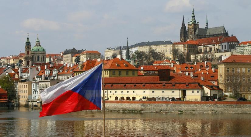 Szigorúbb feltételek várnak az ukrán menekültekre Csehországban