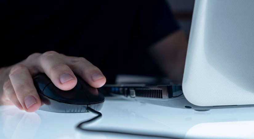 A Tiktokon bukott le a 14 éves lánnyal ismerkedő vásárhelyi nyugdíjas