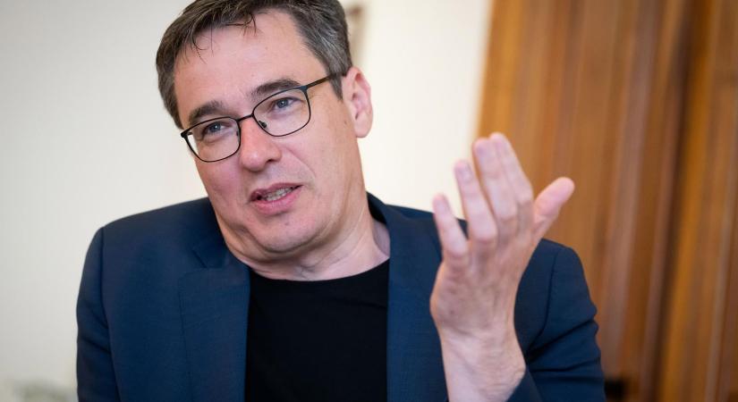 Óvóhelyre kellett menekíteni Karácsony Gergelyt a Kijevet érő orosz dróntámadás miatt