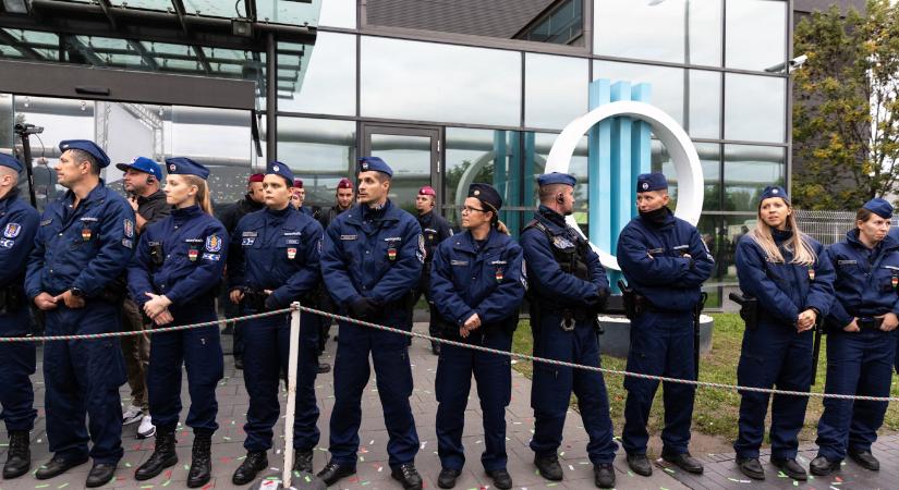 Költségvetési biztost küld a kormány az MTVA-hoz és az NMHH-hoz