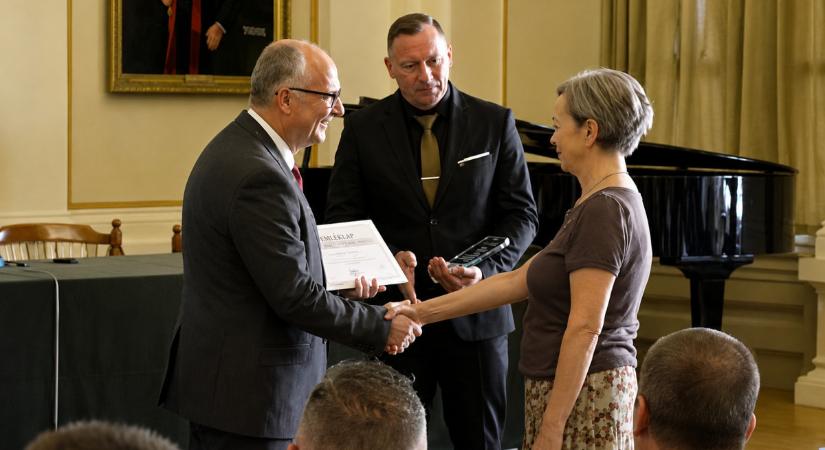 80 hajdú-bihari mentődolgozót díjaztak Debrecenben – itt a névsorinterjúk