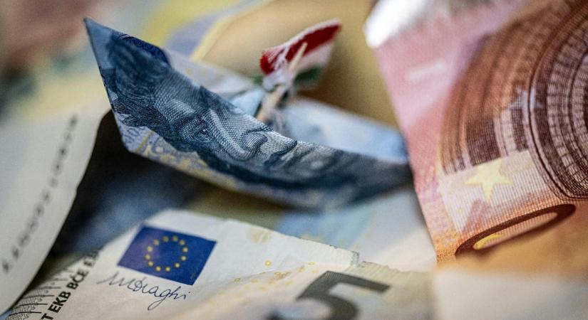 Hogyan hatna az eurózóna-csatlakozás a hazai kamatokra és a költségvetés helyzetére?