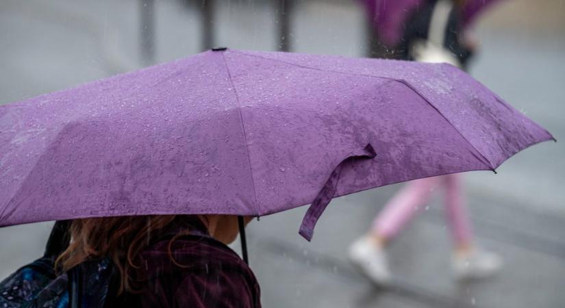 Másodfokú figyelmeztetést adtak ki két megyére, jégeső kísérheti a mai lehűlést