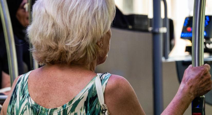 Apró gesztusokkal is sokat tehetünk az idősekért