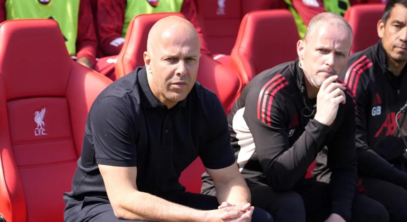 Arne Slot otthagyta Liverpoolt? A szurkolók átverve érzik magukat