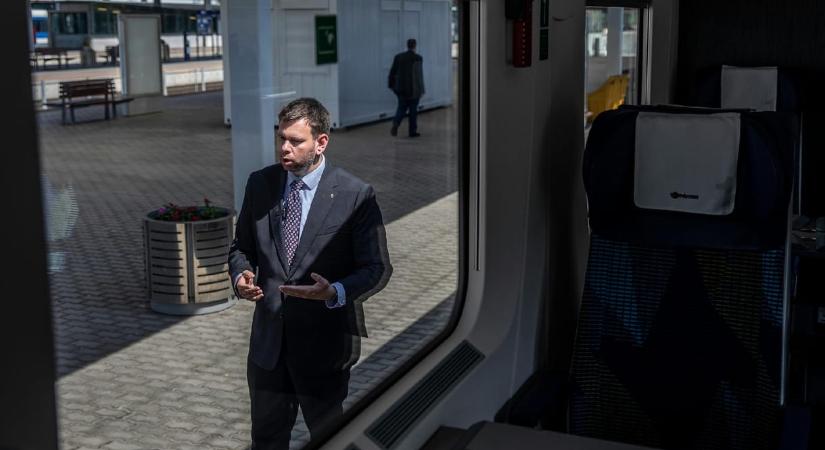 A hétvégi vonatkáosz után Vitézy Dávid gyorsan javítana az utastájékoztatáson