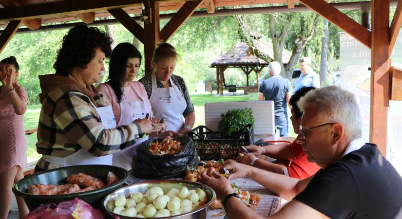 Közösség és hagyomány egy asztalnál: gasztronómiai rendezvány Nagydobronyi Erdei Iskolában