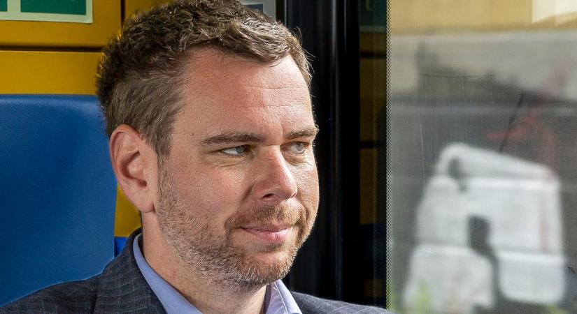Vitézy Dávid egy perc alatt lesöpörte Lázár János kemény tiltását. Komoly fordulat a MÁV-nál, mindenkit nagyban érint