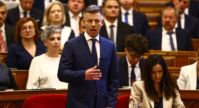 Magyar Péter az első nap késhegyre menő parlamenti vitái után üzent a fanyalgóknak