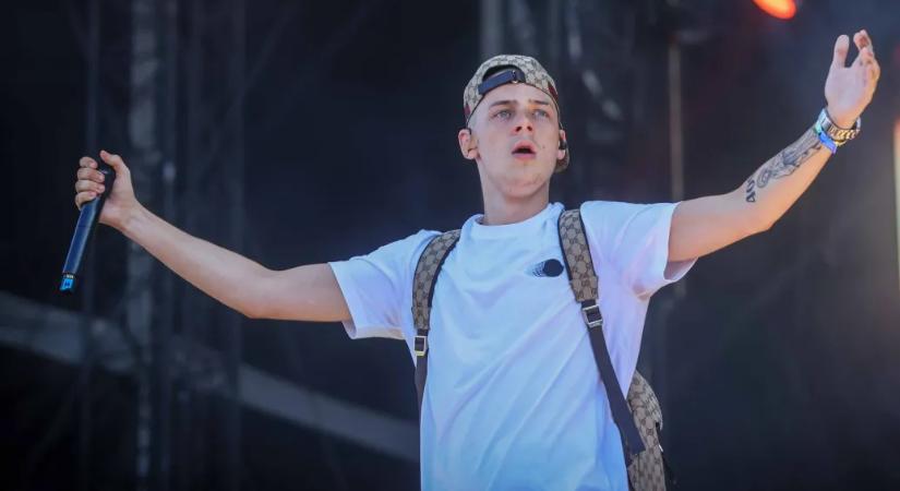 Beton.Hofi és Pogány Induló is fellép Travis Scott buliján a BL-döntő után