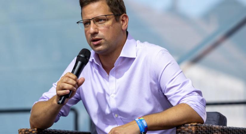 „Méltatlan és személyes támadás” – Gulyás Gergely reagált Magyar Péter kijelentéseire