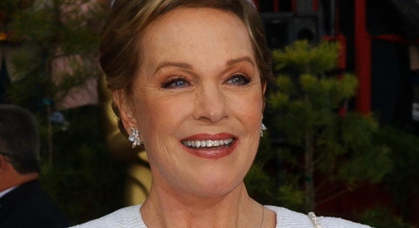 Így néz ki ma, 90 évesen a Neveletlen hercegnő Clarisse királynője: Julie Andrews 3 év után mutatkozott újra a nyilvánosság előtt