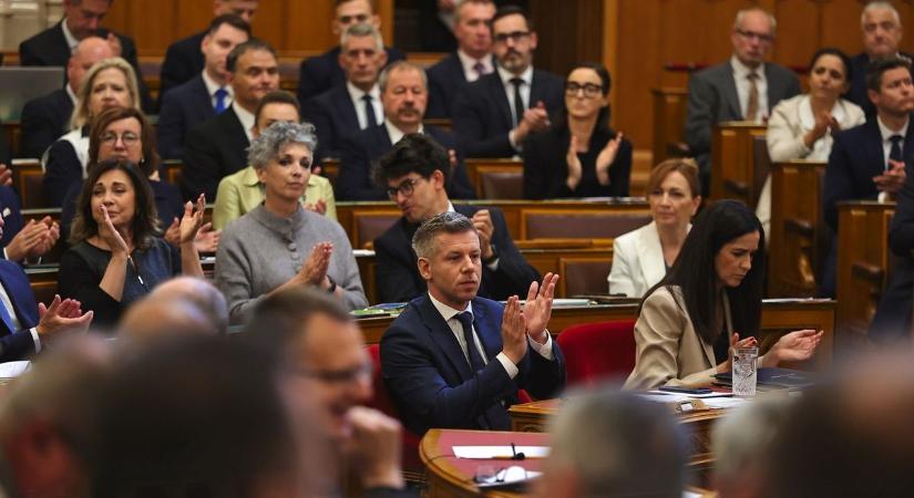 Országgűlés: Magyar Péter nem hagyja szóhoz jutni minisztereit