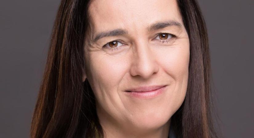 Közel ezernyi útlevél mehet a kukába – jön a nagy diplomata-tisztogatás Orbán Anita javaslatára