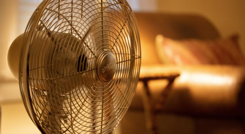 Nincs légkondid? Így használd eredményesebben a ventilátorodat