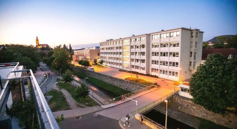 60 éves lett az egri reumatológiai osztály – meglepő részletek derültek ki a múltjáról