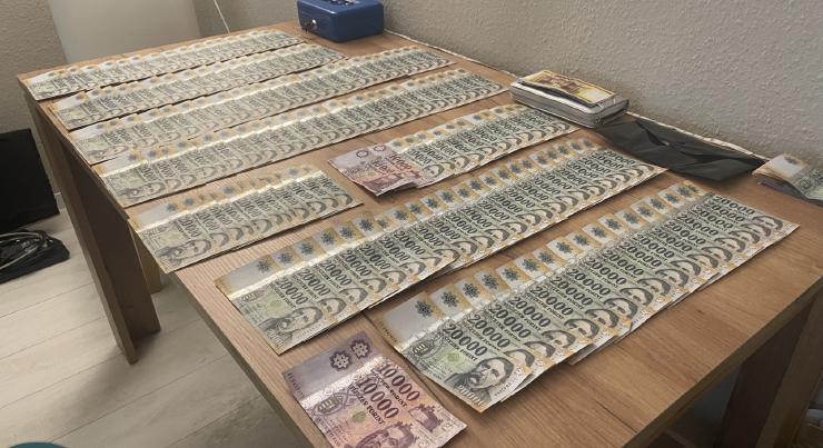 Lecsapott a NAV a számlagyárra - Élsportoló vezethette az egymilliárdos csalással gyanúsított csoportot