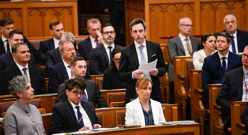 A Parlament megvitatta az Alaptörvény módosítását, amely szerint Orbán Viktor többé nem lehetne miniszterelnök