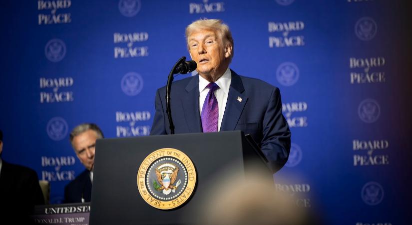 Financial Times: Trump Béketanácsának pénzügyi alapja üres