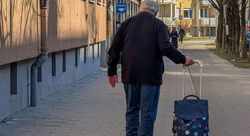 Júniusi nyugdíjutalás: kiderült, mikor érkezik a pénz a számlákra