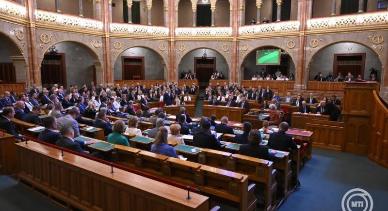 Döntött az Országgyűlés: Magyarország mégsem lép ki a Nemzetközi Büntetőbíróságból