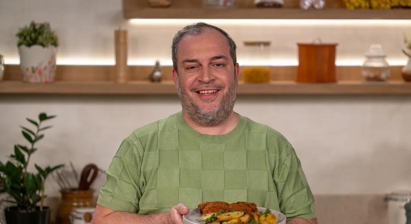 Ha így készíted a rántott csirkecombot és az újburgonyát, garantáltan elfogy az utolsó morzsáig – VIDEÓ!