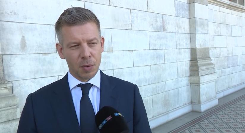 Üzent a TASZ-nak Magyar Péter