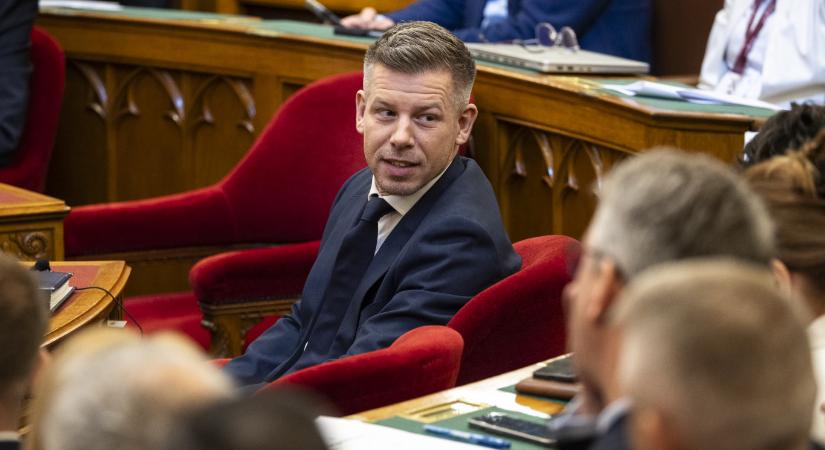 Felszabadulásélmény vs félelem - összecsapott a Tisza és Fidesz a parlamentben a miniszterelnöki hatalom korlátozásáról