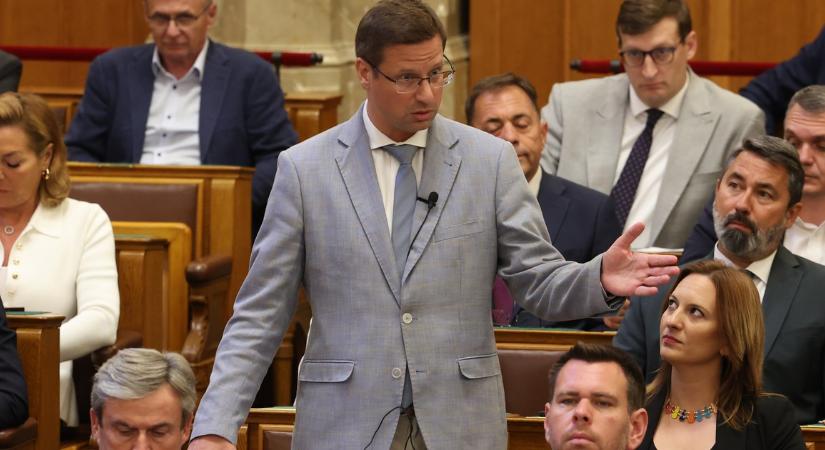 Gulyás Gergely a Blikk kérdésére megvédte Magyar Pétert és elárulta, hiányoznak-e neki a Kormányinfók – videó
