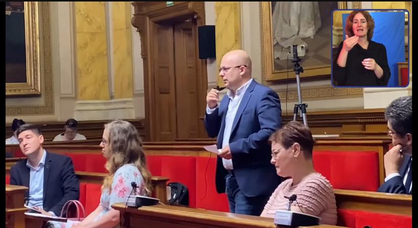 Vásárhelyi Fidesz: Méltatlan és kicsinyes politikai leszámolás a Rapcsák-szobor ügye