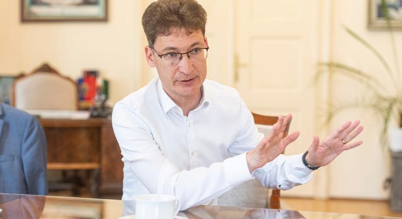 Cser-Palkovics: Legyen kevesebb a sportban a politika!
