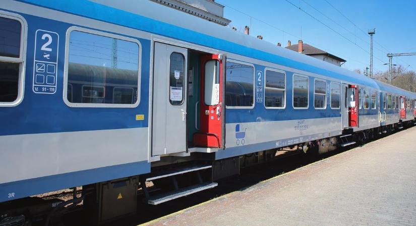 Meghibásodott egy szerelvény, a hajdú-bihari vonatoknál is késésre kell számítani