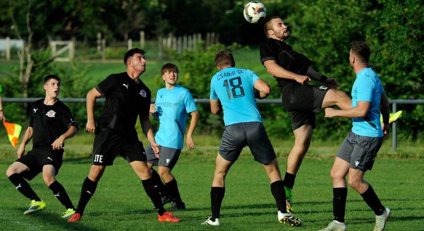 Potyogtak a gólok Délen