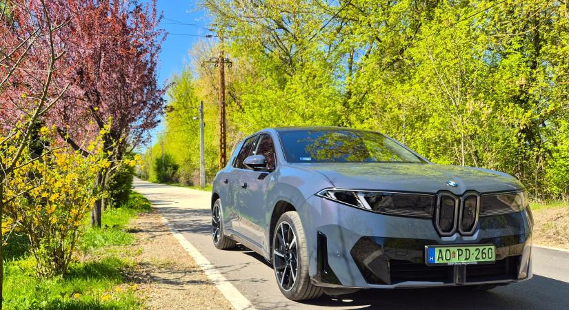 BMW iX3 M50 teszt: a villanyautó, amelynél először nem a töltés jut eszedbe