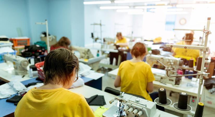Botrány a vendégmunkásstop körül: beruházás is mehet a levesbe