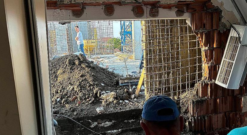Beomlott egy épület fala Újvidéken, a beton bezúdult egy család lakásába (videóval)