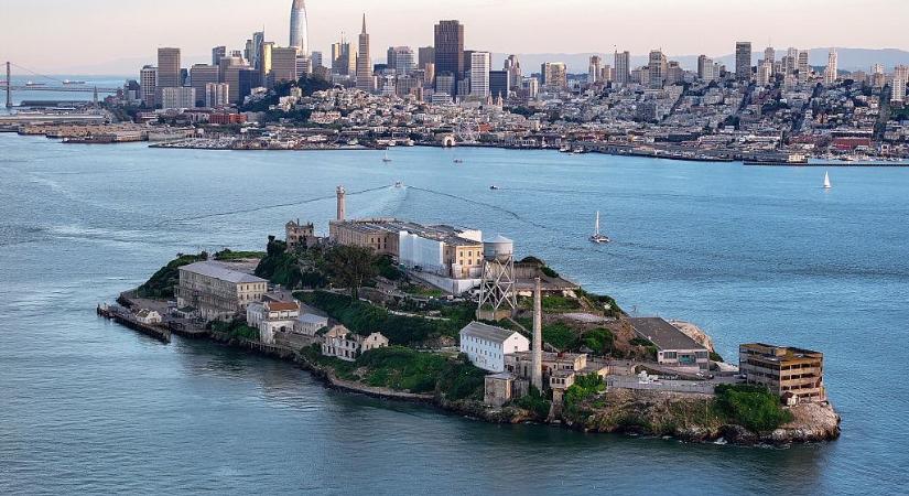 Ez volt a legrafináltabb szökés: kiskanállal ásták ki magukat az Alcatrazból