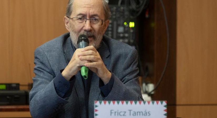 Fricz Tamás három és fél évtized után távozik a Magyar Nemzettől