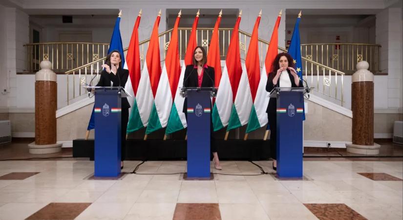 Helyettes államtitkárként dolgozik majd a három kormányszóvivő
