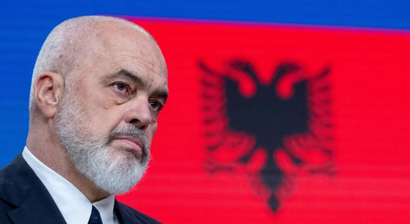 Albánia elfogadja a próbaidő feltételeit