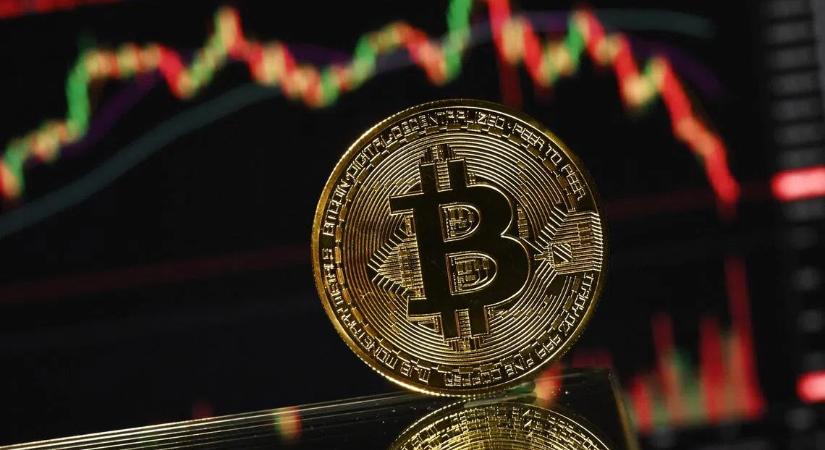 Új csúcson az amerikai tőzsde, de a bitcoin ebből most kimaradt