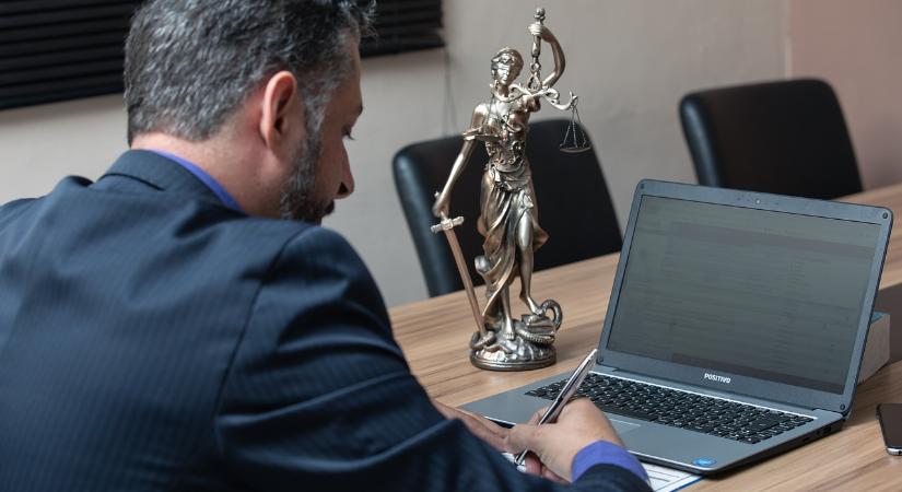 Ügyvédi jelenlét, mint „in-house” funkció: A külsős partner, aki belsősként dolgozik