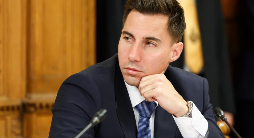 Nem semmi, mit vállalt be Radnai Márk egy hosszú parlamenti nap után